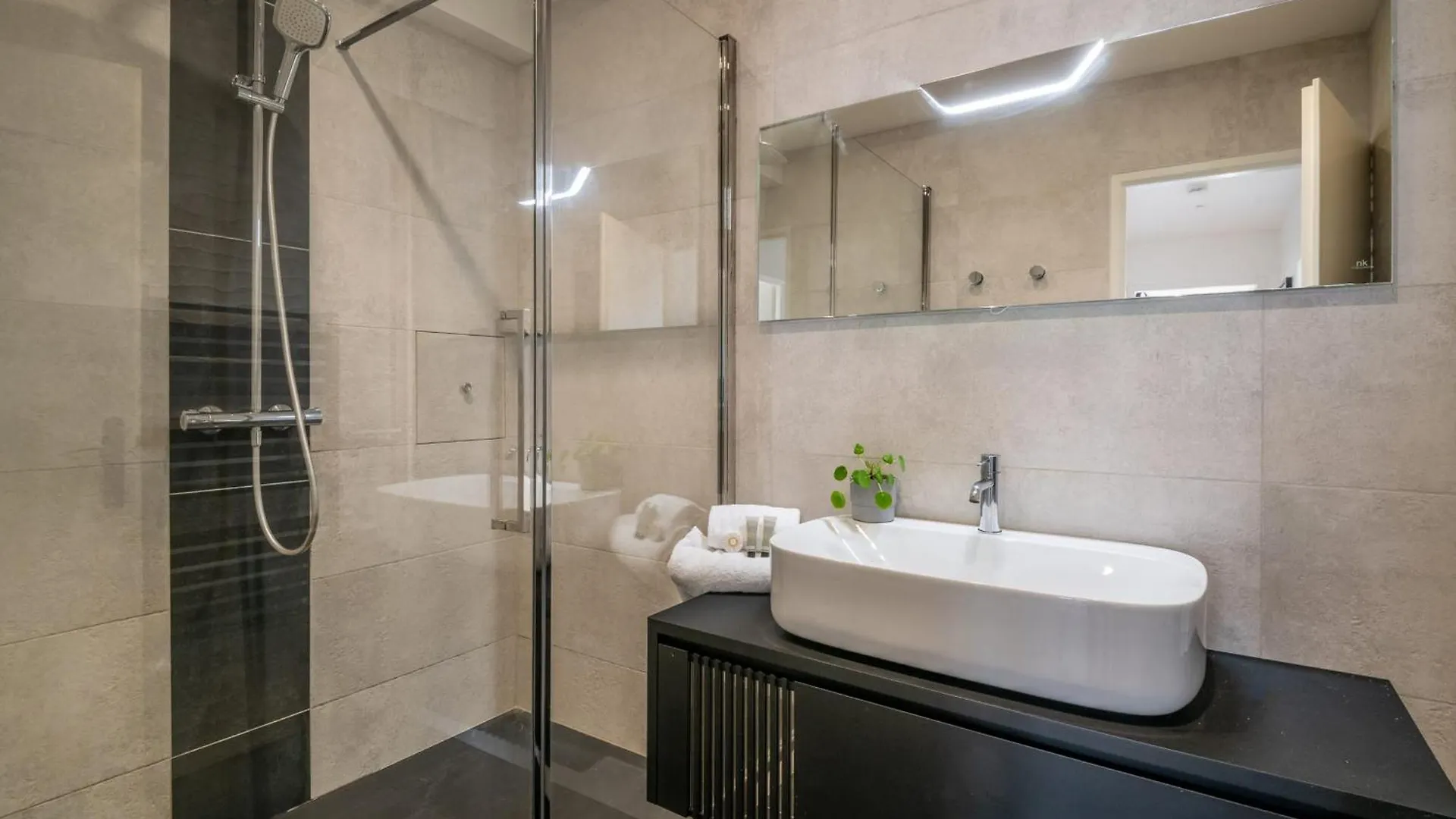 Appartement Mi-Luna - Welkeys Tassin-la-Demi-Lune Apartment
